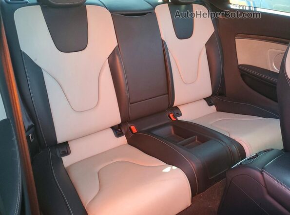 WAUC4AFRXGA038978 2016 AUDI S5 Синий Вид задних сидений