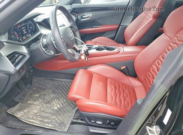 WAUEJBFW2P7007038 2023 AUDI E-TRON Black Вид салону спереду