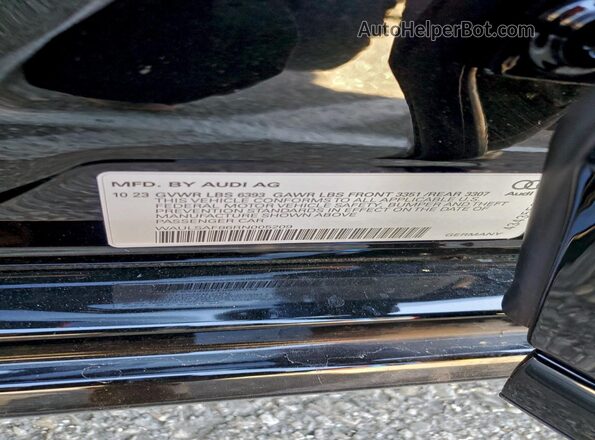 WAULSAF86RN005209 2024 AUDI S8 Black ძრავის განყოფილების ხედი