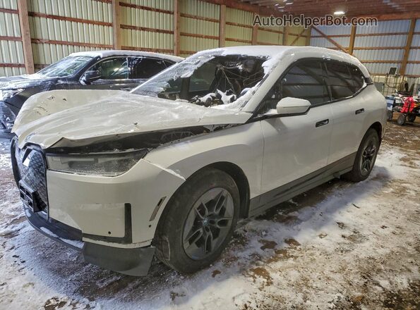 WB513CF02RCP25286 2024 BMW IX White Front left