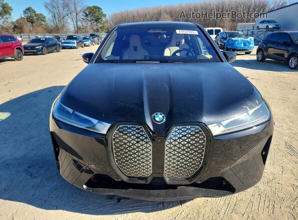WB523CF00SCS31390 2025 BMW IX Черный Вид спереди