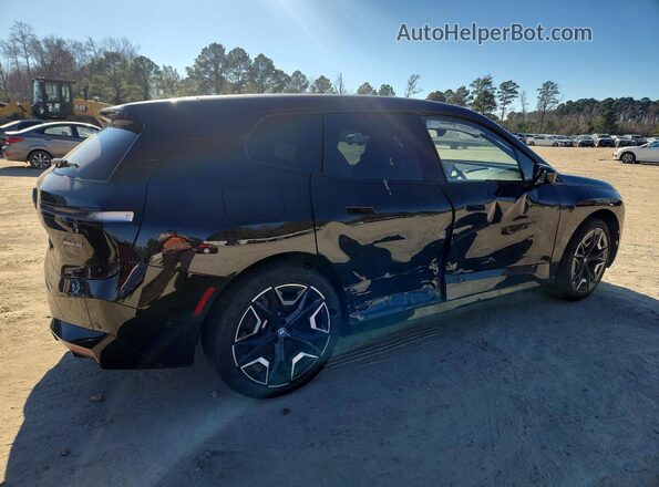 WB523CF00SCS31390 2025 BMW IX Черный Задняя правая четверть