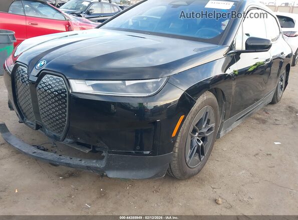 WB523CF01SCS53446 2025 BMW IX Black Вид спереду