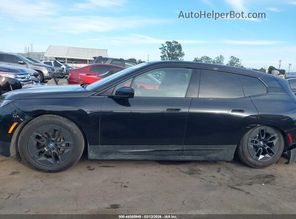 WB523CF01SCS53446 2025 BMW IX Black Панорамний вид салону 360°
