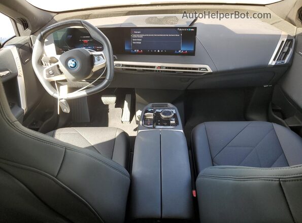 WB523CF02SCT20278 2025 BMW IX Угольный Вид панели приборов