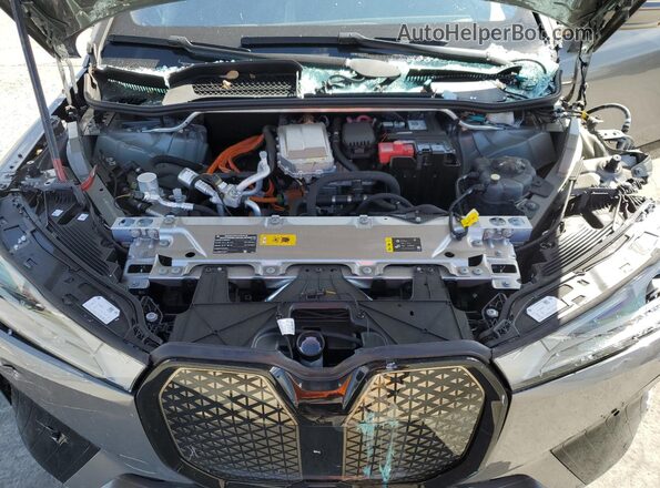 WB523CF02SCT20278 2025 BMW IX Угольный Вид подкапотного пространства
