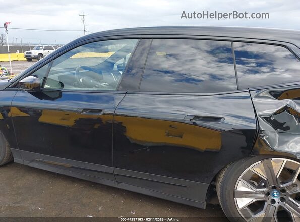 WB523CF02SCT31149 2025 BMW IX Черный 