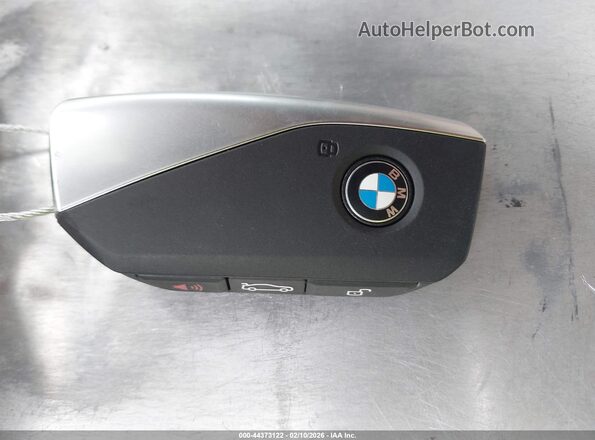 WB523CF03RCR15800 2024 BMW IX Gray Vista del salpicadero