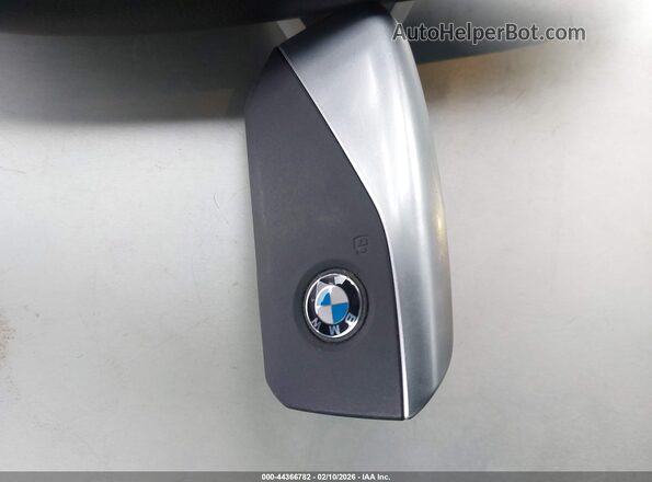 WB523CF04SCU32449 2025 BMW IX White Вид панелі приладів