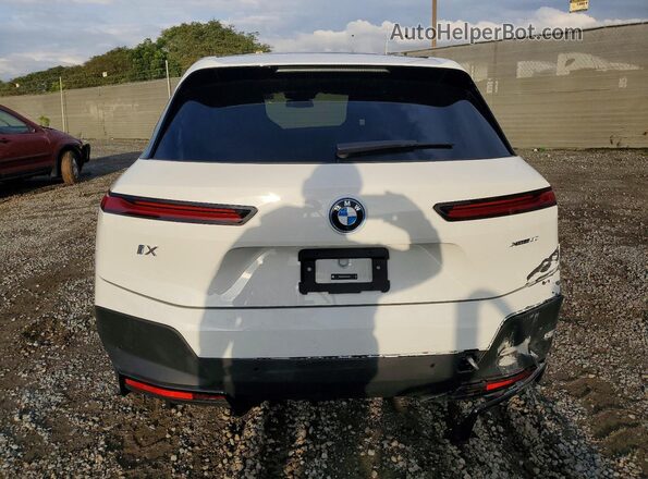 WB523CF05SCT69569 2025 BMW IX White Vista trasera