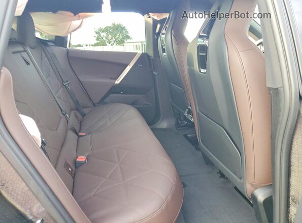WB523CF05SCT69569 2025 BMW IX White Vista interior trasera