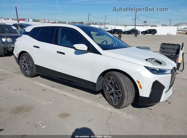 WB523CF06PCL56269 2023 BMW IX White წინა მარჯვენა