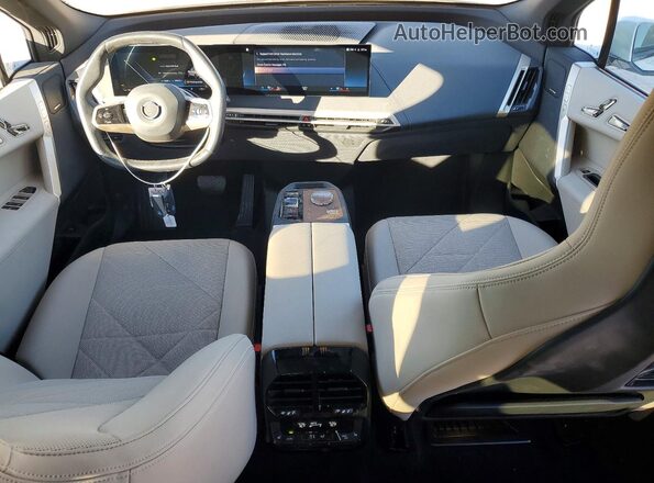 WB523CF09PCM75997 2023 BMW IX White Dashboard view