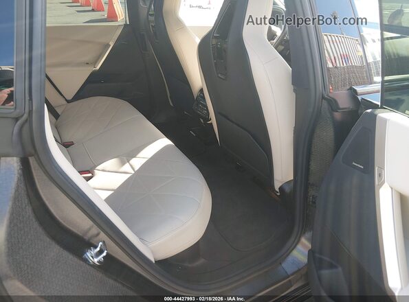 WB523CF09RCP90639 2024 BMW IX Black Vista de la etiqueta del VIN