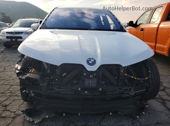 WB543CF04TCW04831 2026 BMW IX Белый Вид спереди