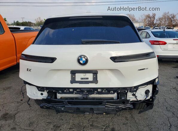 WB543CF04TCW04831 2026 BMW IX Белый Вид сзади