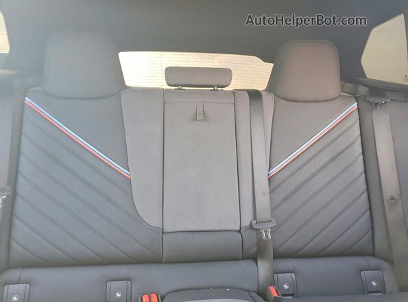 WB543CF04TCW04831 2026 BMW IX Белый Вид задних сидений