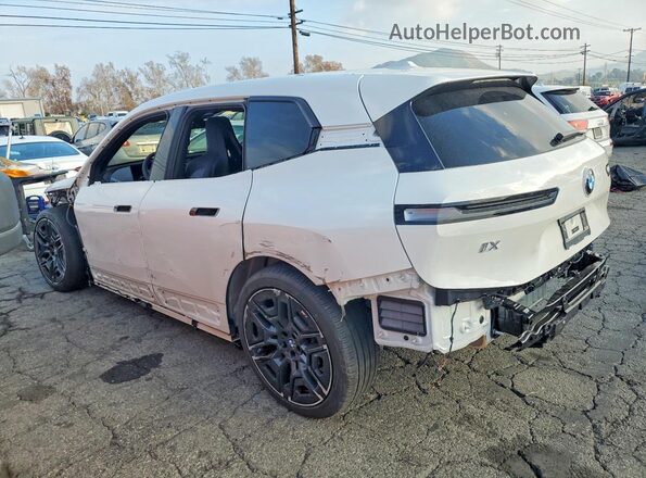 WB543CF04TCW04831 2026 BMW IX Белый Задняя левая четверть