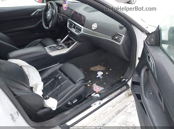 WBA13AR03PCL24683 2023 BMW M4 White Սալոնի դիմացի տեսք