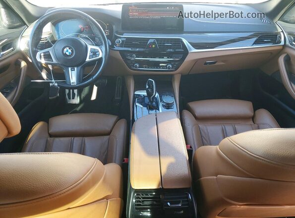 WBA13BK03MCF77744 2021 BMW M5 Белый Вид панели приборов