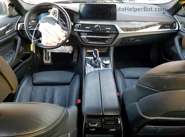 WBA13BK08MCF58137 2021 BMW M5 Синий Вид панели приборов