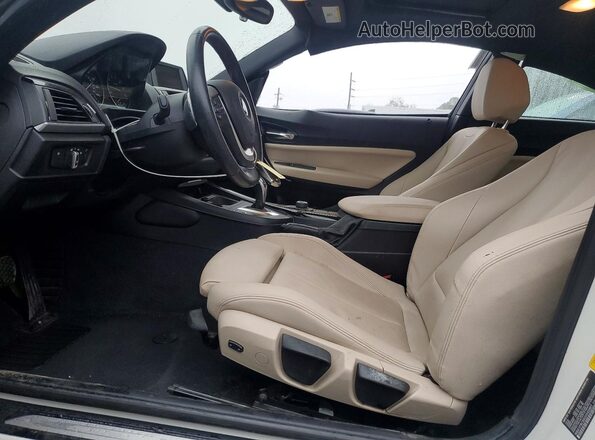 WBA1F9C50GV545981 2016 BMW OTHER Белый Вид салона спереди