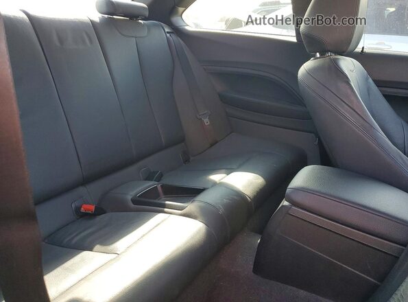 WBA2G1C32HV665476 2017 BMW M2 Синий Вид задних сидений