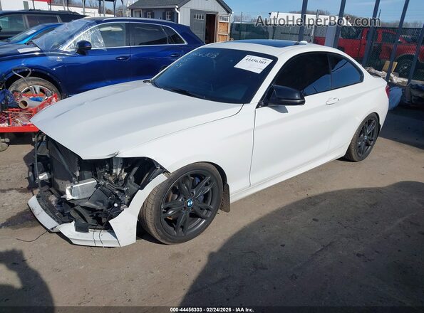 WBA2G3C56HV641095 2017 BMW M2 White Przód lewy