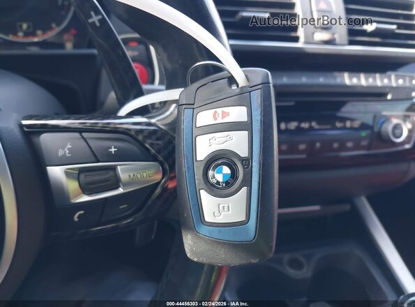 WBA2G3C56HV641095 2017 BMW M2 White Widok deski rozdzielczej