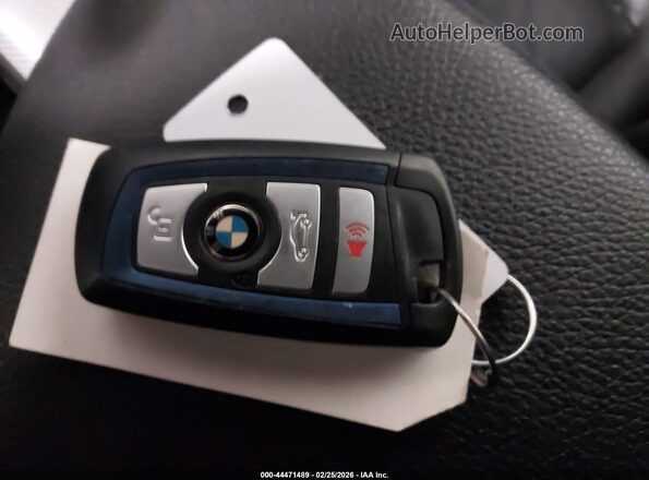 WBA2J7C50JVD60850 2018 BMW M2 Желтый Вид панели приборов
