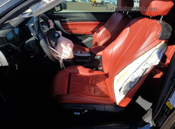 WBA2J7C55JVD60598 2018 BMW M2 Gray Widok wnętrza z przodu