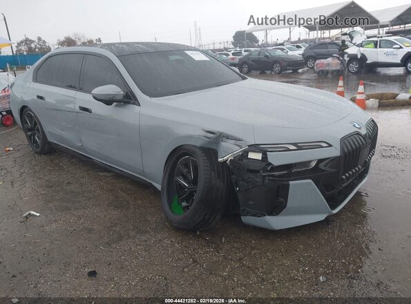 WBA33EJ03PCN09702 2023 BMW OTHER Light Blue Передня права чверть