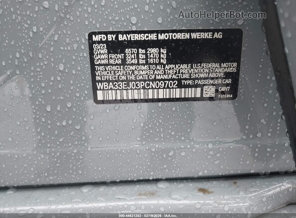 WBA33EJ03PCN09702 2023 BMW OTHER Light Blue Вид підкапотного простору