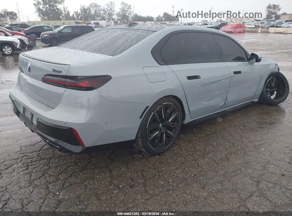 WBA33EJ03PCN09702 2023 BMW OTHER Light Blue Задня права чверть