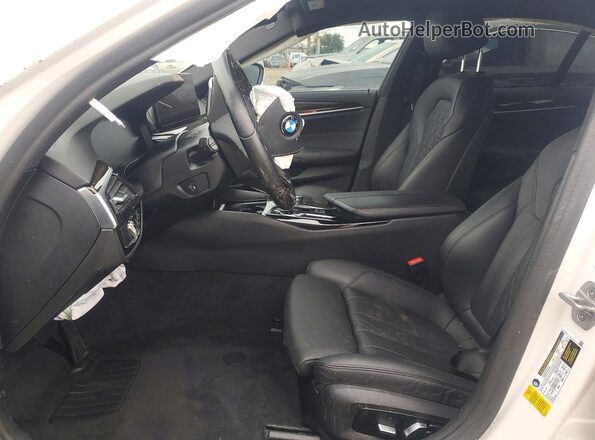 WBA53BH05NCH74067 2022 BMW OTHER White Widok wnętrza z przodu
