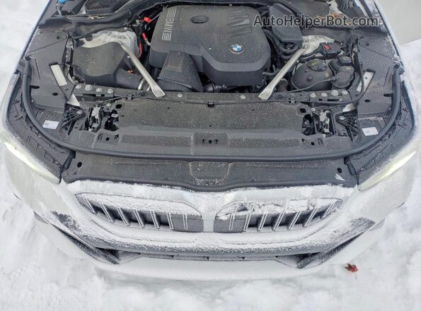 WBA53FJ0XRCP13012 2024 BMW 5 SERIES White Widok wnętrza z tyłu