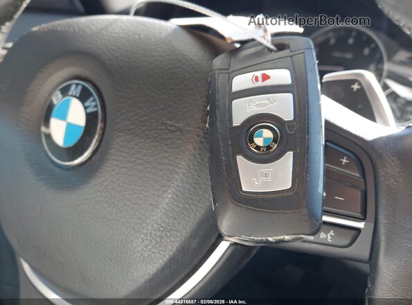 WBA5A5C59GD528210 2016 BMW 5 SERIES Black Widok deski rozdzielczej