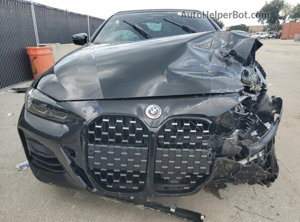 WBA63AT06PCL45459 2023 BMW M4 Black Widok z przodu