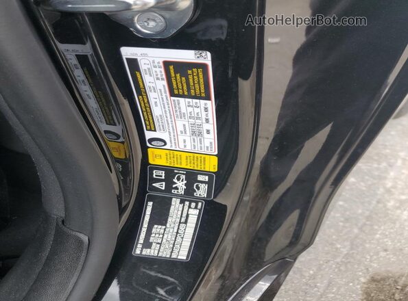WBA63AT06PCL45459 2023 BMW M4 Black Widok komory silnika