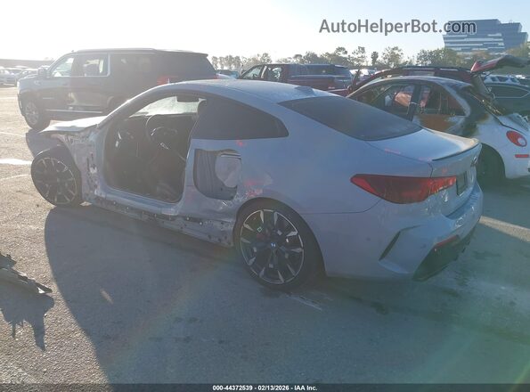 WBA73DA05SCT33997 2025 BMW M4 Gray Trasero izquierdo