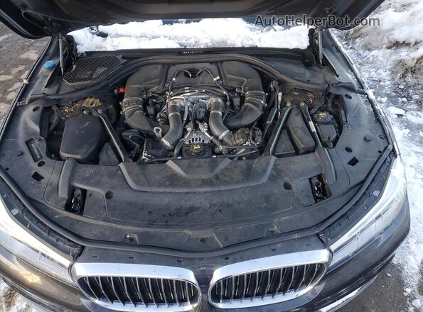 WBA7F2C56JG424465 2018 BMW OTHER Gray Vista interior trasera