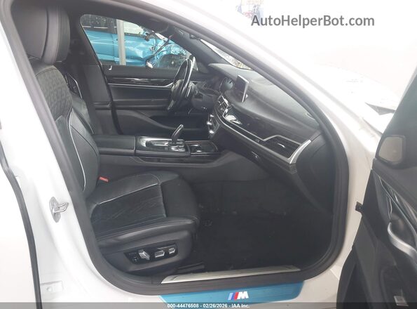 WBA7F2C56KB239928 2019 BMW OTHER Белый Вид салона спереди