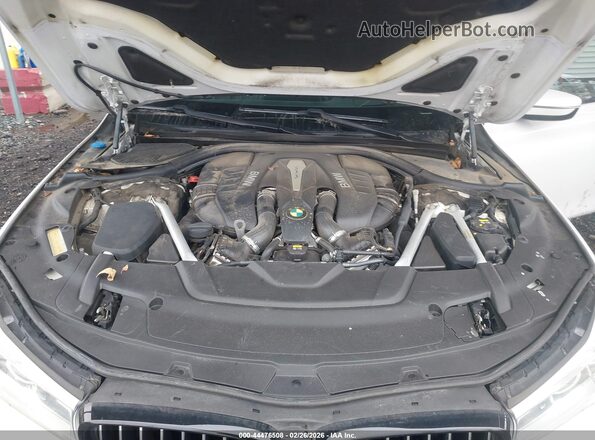 WBA7F2C56KB239928 2019 BMW OTHER Белый Вид сзади