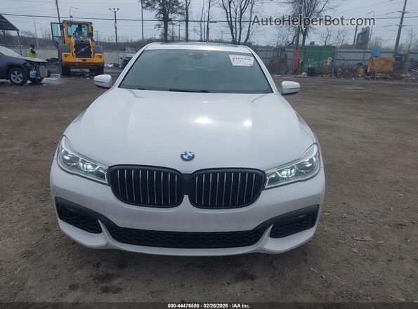 WBA7F2C56KB239928 2019 BMW OTHER Белый Вид задней части салона