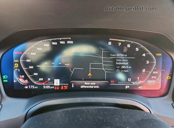 WBA83AP02PCL62987 2023 BMW M4 White ხელსაწყოთა პანელის ხედი