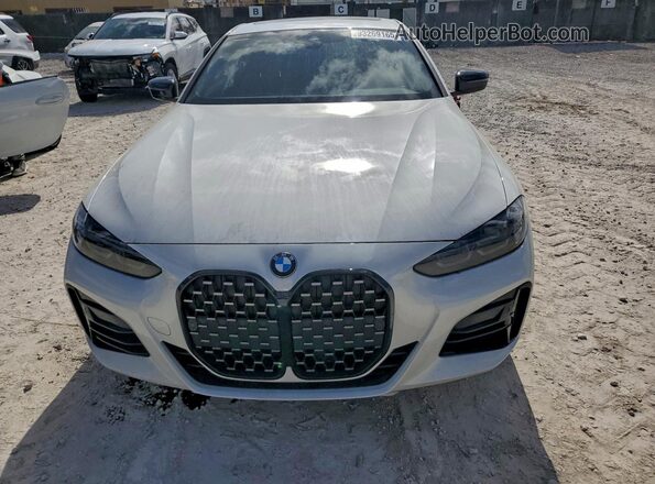 WBA83AP03RCR28884 2024 BMW M4 White Вид спереду