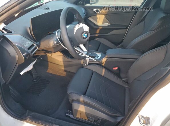WBA83GG01T7U19668 2026 BMW OTHER Белый Вид салона спереди