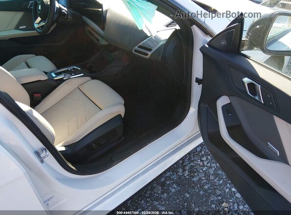 WBA83GG04T7U97684 2026 BMW OTHER White Widok wnętrza z przodu