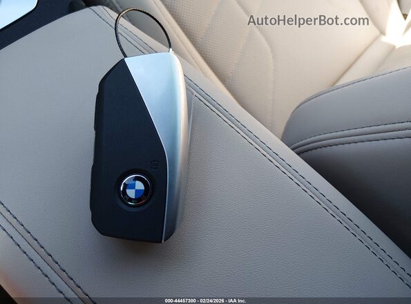 WBA83GG04T7U97684 2026 BMW OTHER White Widok deski rozdzielczej