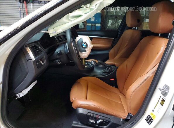 WBA8B7G52GNT95431 2016 BMW OTHER White Front interior view